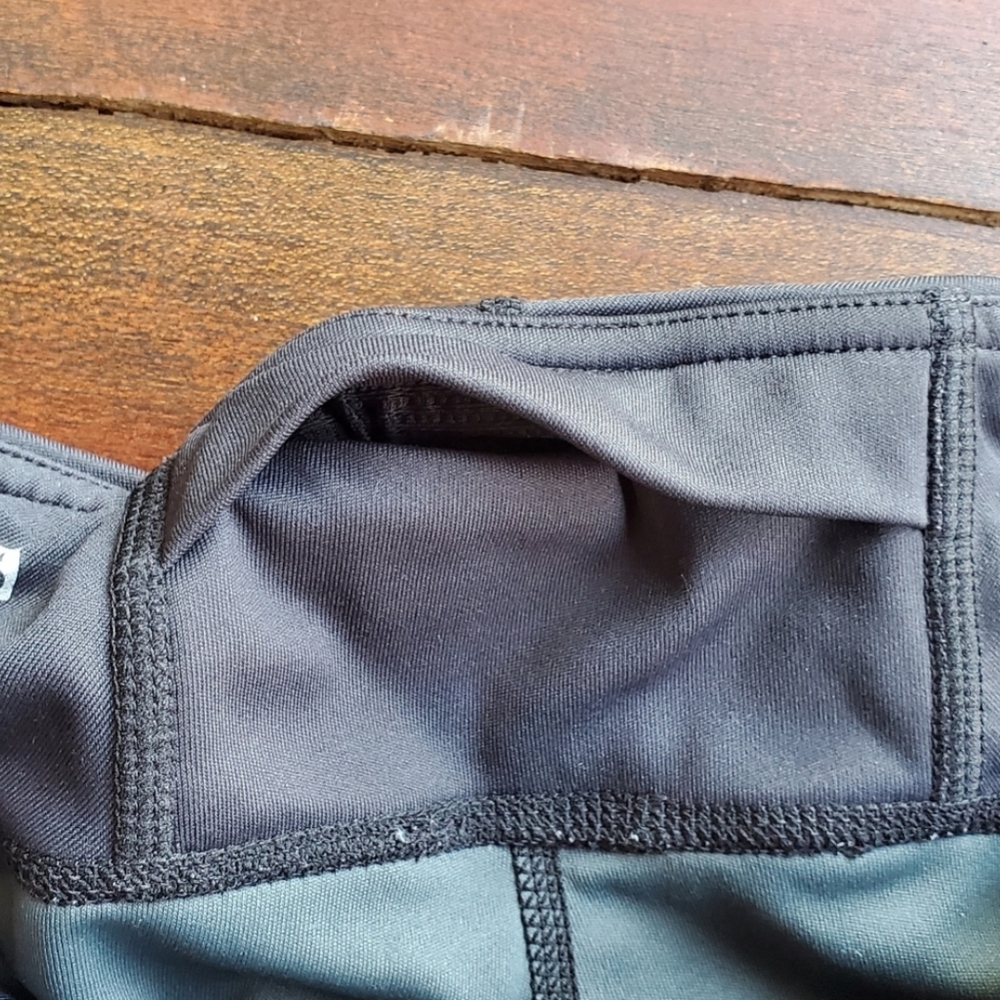 Uniqlo High Waisted Leggings - Picture 10 of 12